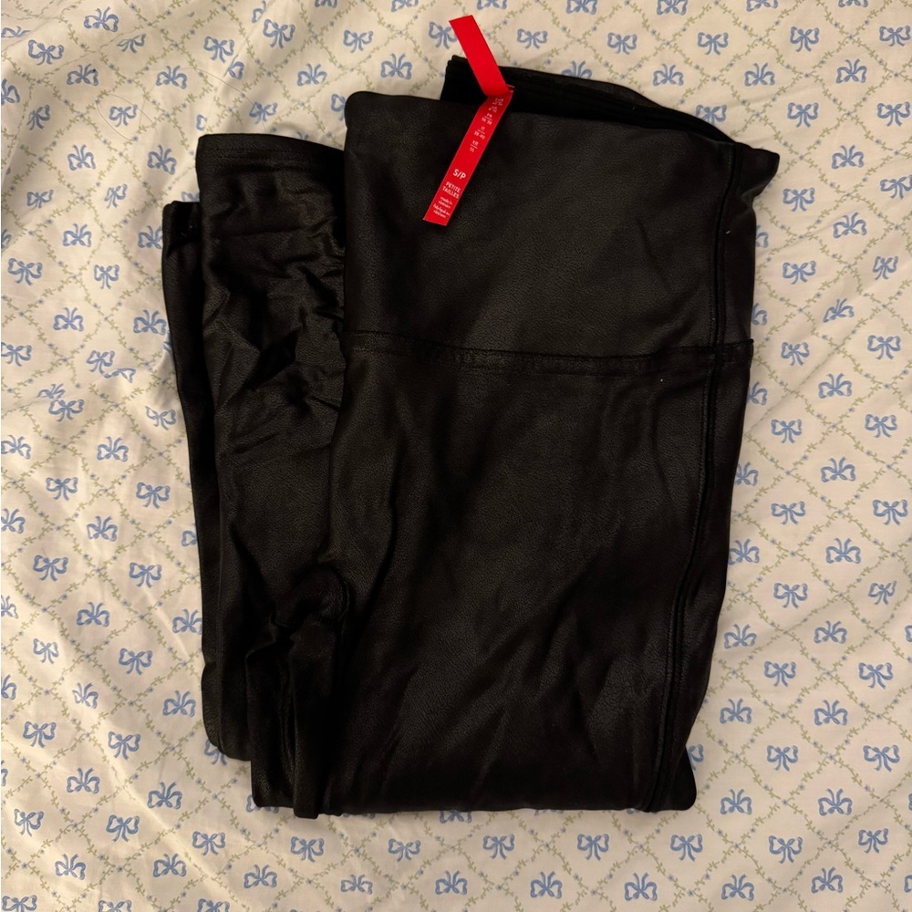 Spanx shiny leggings size small small
